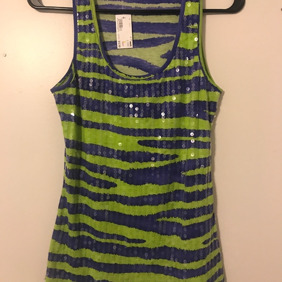 Sparkling Top - Picture 1 of 4